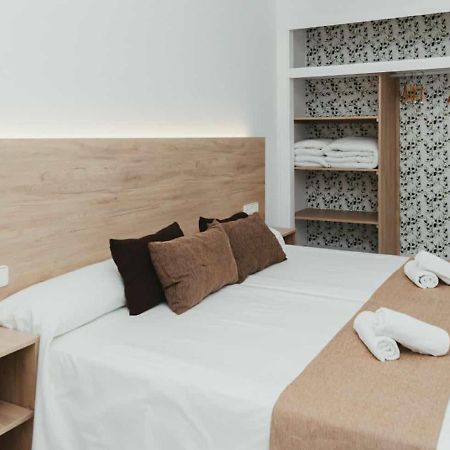 Hotel Olive Осуна Екстериор снимка